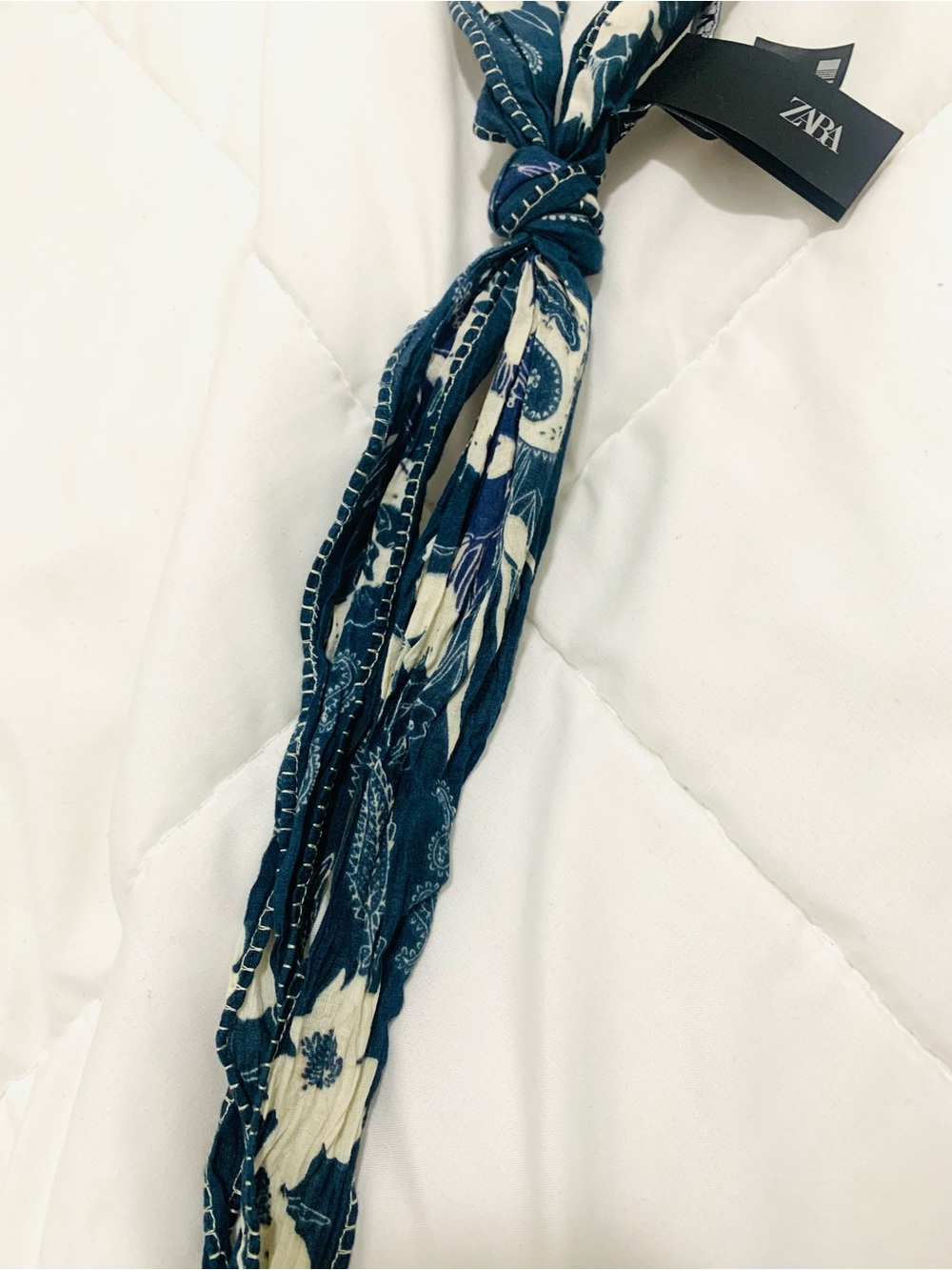 ZARA Blue and Cream Printed Knot Neck Scarf & Hair Scarf - NWT - Picture 2 of 5